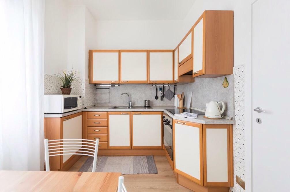 Lovely, Charming And Quiet Apartment In The Centre Air Conditioned And Free Private Garage Como Exterior photo